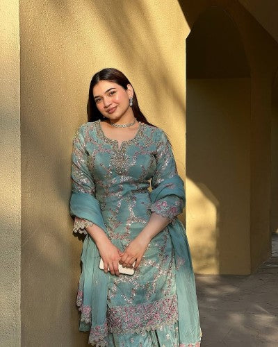 Gorgeous Farsi Suits