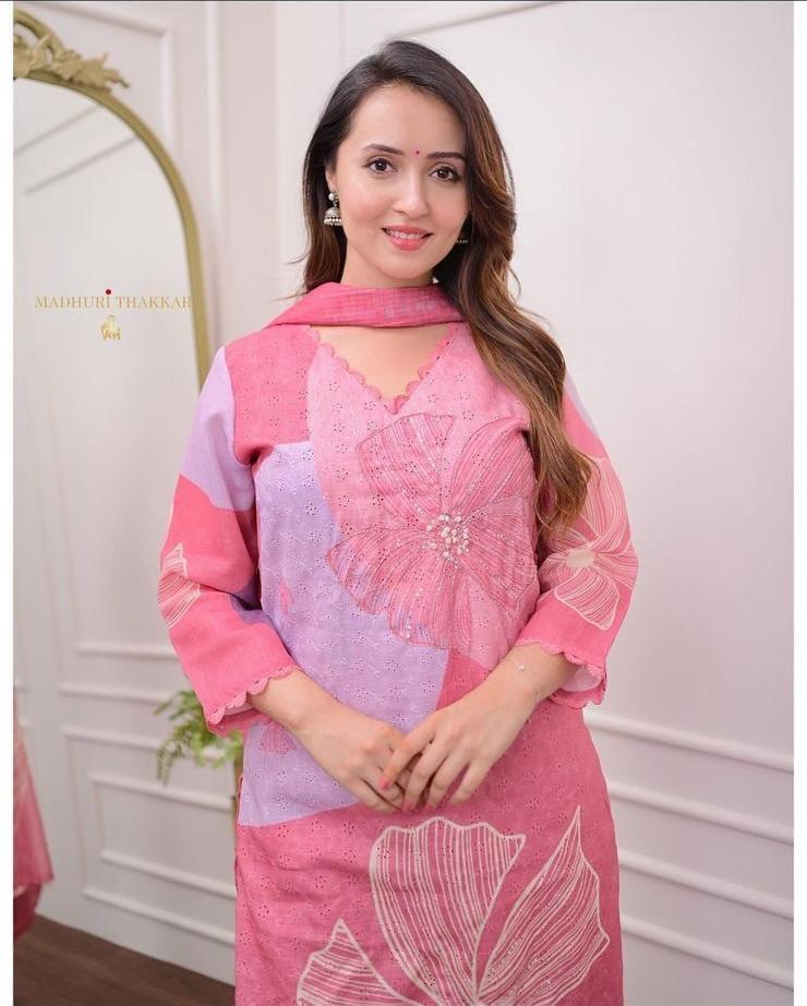 Pink Hand-Embroidered beutiful Suit