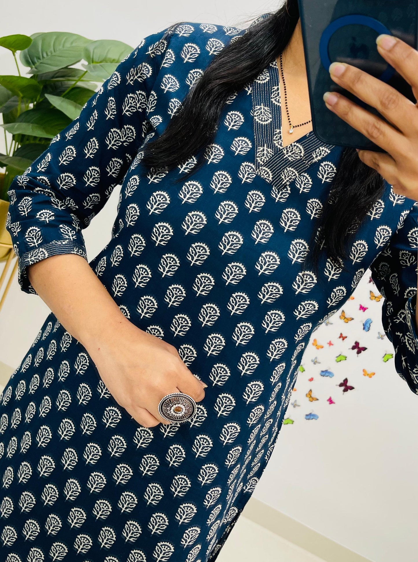 Beautiful V-Neck Pattern Kurti & Pant Set