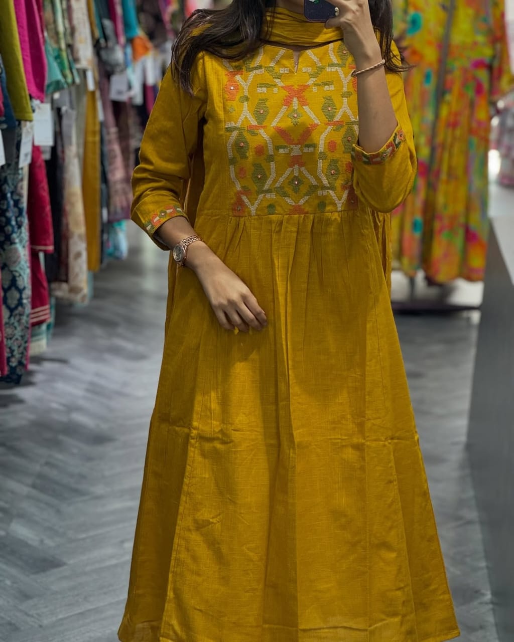 Elegant Kashmiri Embroidered Cotton Kurti Set
