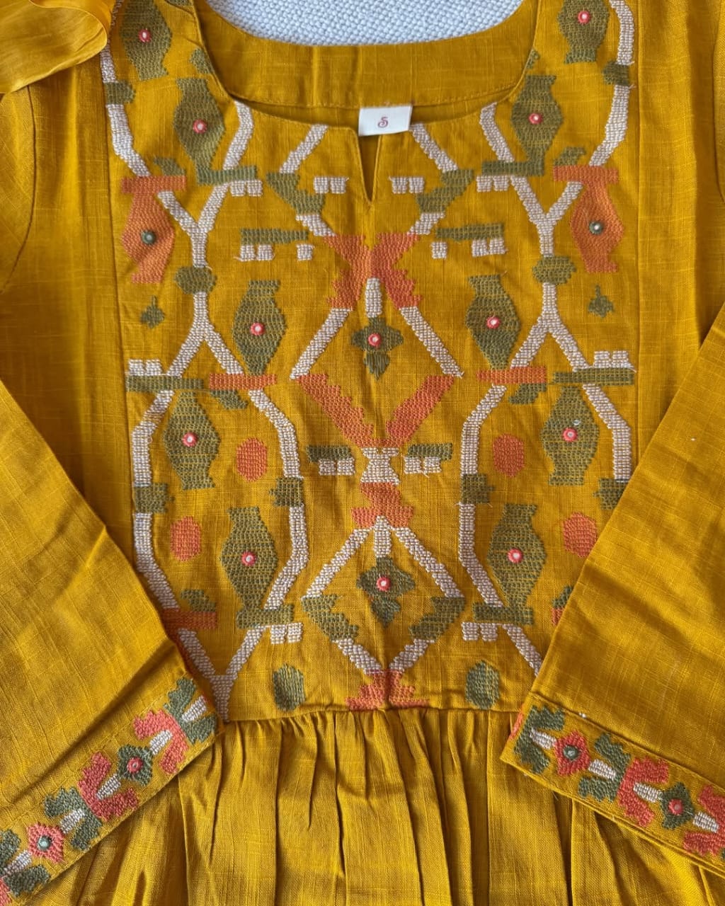 Elegant Kashmiri Embroidered Cotton Kurti Set