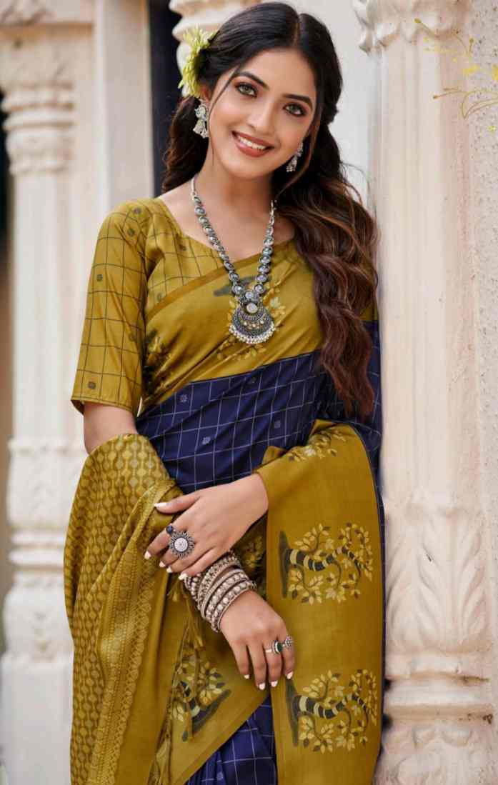 Silk Saree with Contrast Pallu & Blouse