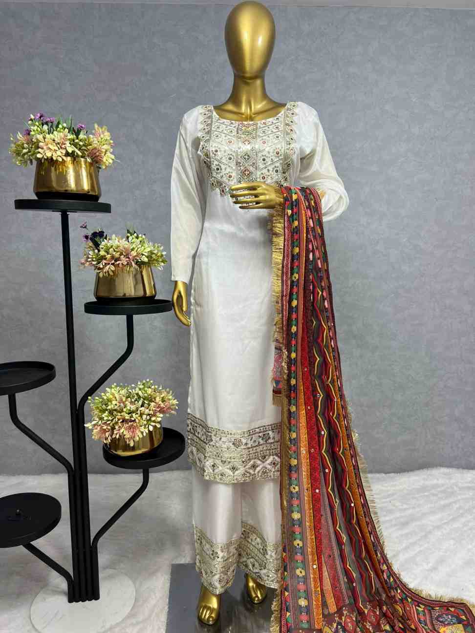 Embroidered Kurti Set with Dupatta