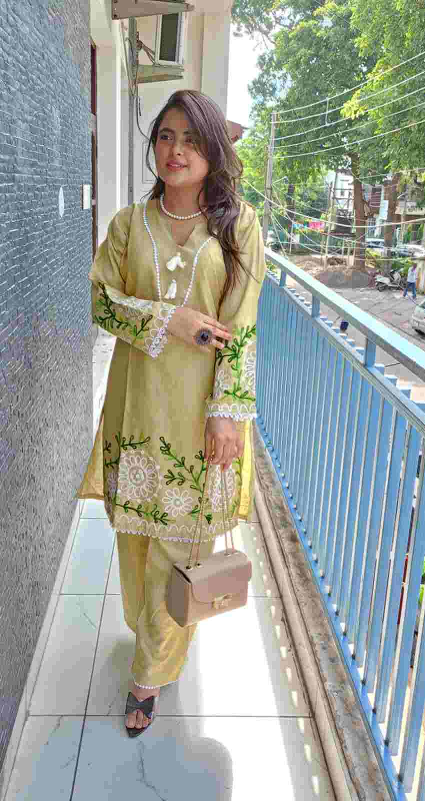 Stylish Flower Embroidery Print Long Sleeve Co-Ord Set